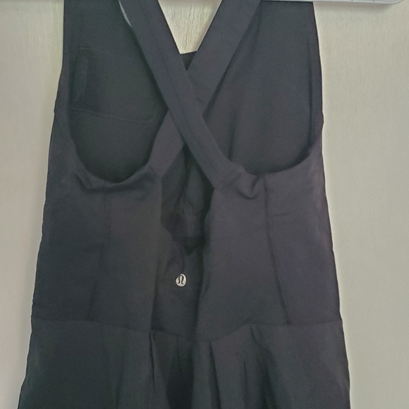 Lululemon peplum tank top - Picture 2 of 2